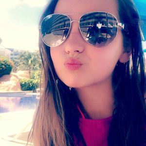 Meet your Posher, Natalie